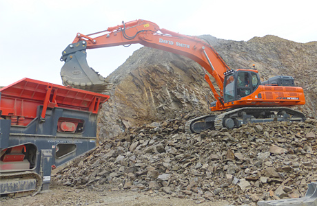 Aberdeen contractors snap up 52 tonne excavator excavator-rubble