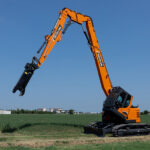 Develon launches 22.5-tonne demolition excavator