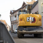 Wheeled excavators: the urban expert with real ‘street smarts’ Cat wheeled excavator