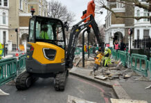 Volvo calls for collaboration to accelerate adoption of zero-emission machines ECR25 Electric excavator