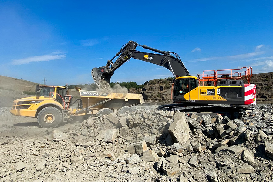 A new A40G articulated hauler and EC500 crawler excavator, part of Stevens Equipment Rental’s latest 38-unit Volvo fleet expansion.