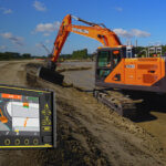 Develon and Leica Geosystems extend 3D machine control solution to all 9 Series crawlers 3D machine control system on excavator