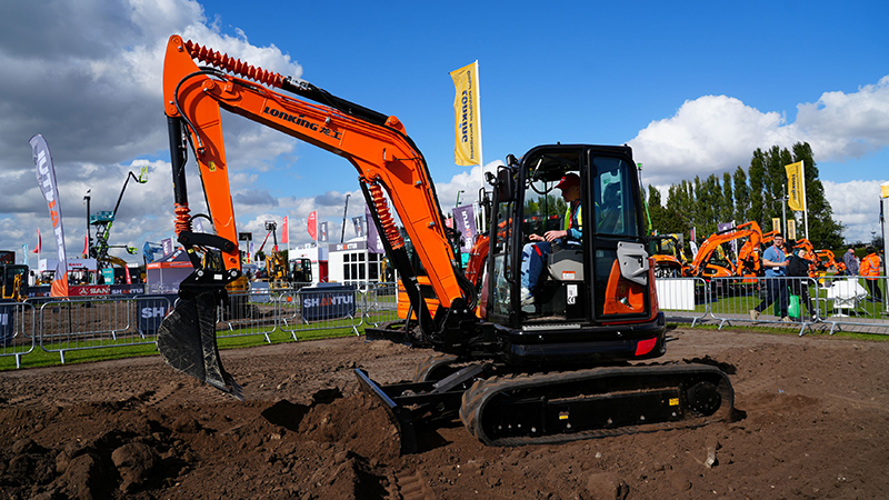 Lonking machine at PlantWorx