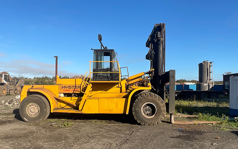 Construction equipment available in online auction