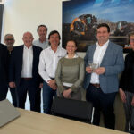 Ernest Doe & Sons joins CASE Construction Equipment’s UK dealer network CASE Construction and Ernest Doe and Sons Ltd teams celebrate new partnership