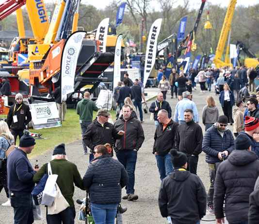 Deals aplenty! ScotPlant exhibitors flood social media with praise for ‘stellar’ event ScotPlant crowd image