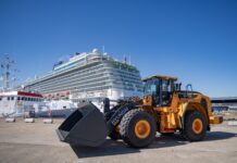 New UK PDI site aims to shorten lead times for Hyundai customers Hyundai loader in front of ship