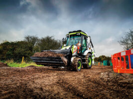 JCB unveils raft of new machines JCB 3CX Hydrogen