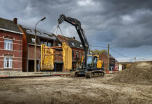 Hyundai unveils new 22-tonne crawler excavator Hyundai HX210L
