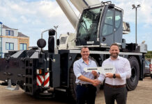 Bernard Hunter secures first 90-tonne rough-terrain crane Mark Rafferty (Bernard Hunter Cranes) and Lyle Sibbald (Liebherr Great Britain)