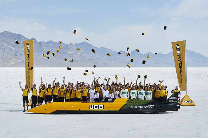 JCB Hydromax team celebrating