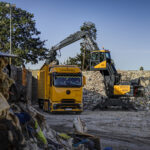 Hyundai introduces new 28-tonne materials handler to European market Hyundai HW270A MH material handler