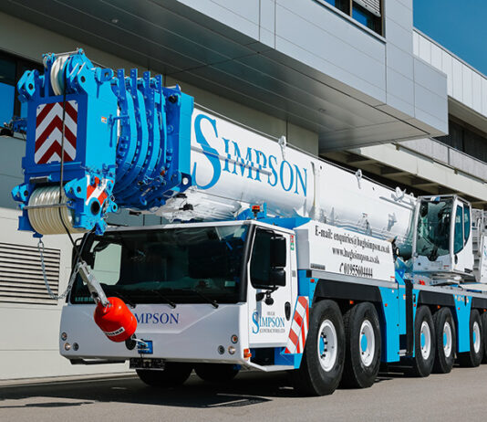 Wick business buys ‘Scottish first’ 400-tonne mobile crane LTM 1400-6.1 mobile crane