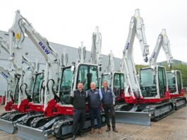 B&W set to keep digging with help from new Takeuchi fleet Jason Periam (Takeuchi UK); Andrew Partington (B&W); and Will Whitwell (B&W)